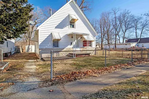 1604 S 15th St, Springfield, IL 62703 photo 1