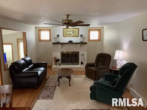 7708 Hunt Rd, Springfield, IL 62712 photo 4