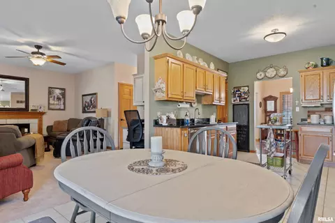 3216 Catalpa Dr, Springfield, IL 62707 photo 16