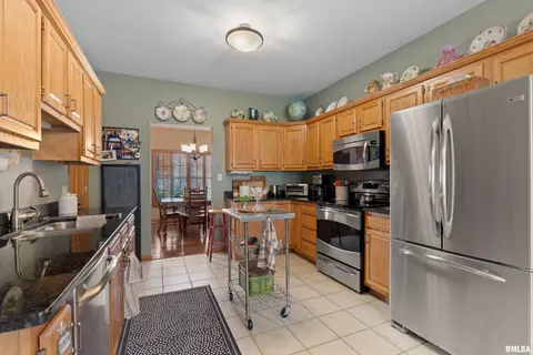 3216 Catalpa Dr, Springfield, IL 62707 photo 11