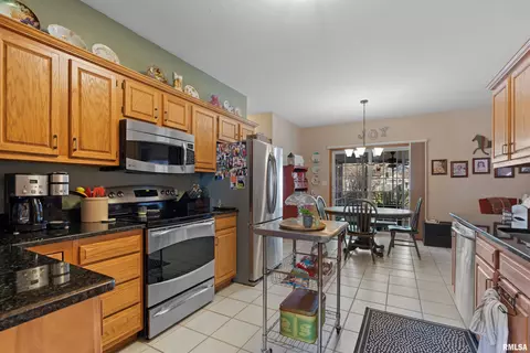 3216 Catalpa Dr, Springfield, IL 62707 photo 10