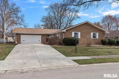 3108 Olympic Dr, Springfield, IL 62704 photo 1