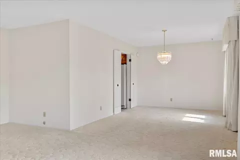 3108 Olympic Dr, Springfield, IL 62704 photo 8