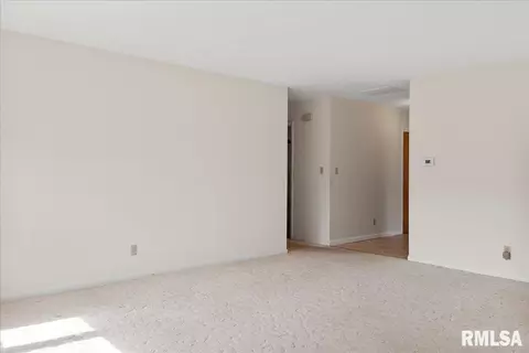 3108 Olympic Dr, Springfield, IL 62704 photo 9