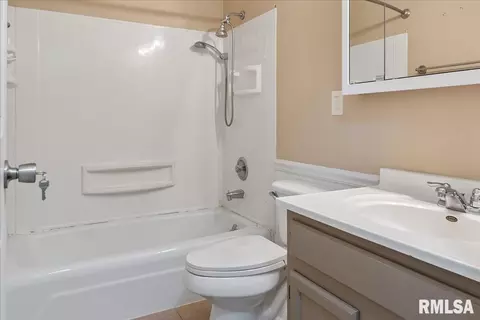 2085 Henley Rd, Springfield, IL 62702 photo 21