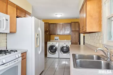 2085 Henley Rd, Springfield, IL 62702 photo 14