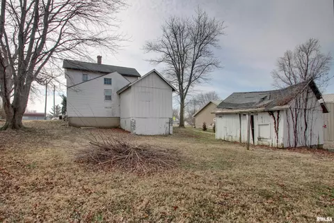 207 E Washington St, Mendon, IL 62351 photo 25