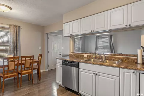 3024 Sherborn Rd, Springfield, IL 62702 photo 11