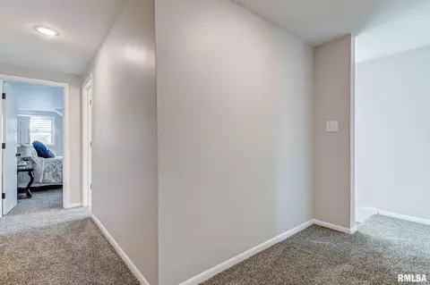 2030 Cambridge Rd, Springfield, IL 62704 photo 24