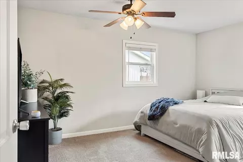 2204 Dunwich Dr, Springfield, IL 62702 photo 16