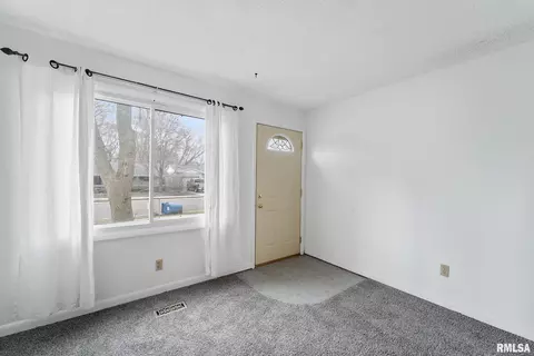 2223 Watch Ave, Springfield, IL 62702 photo 16