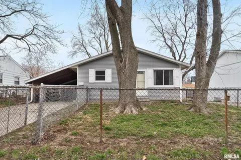 2223 Watch Ave, Springfield, IL 62702 photo 1