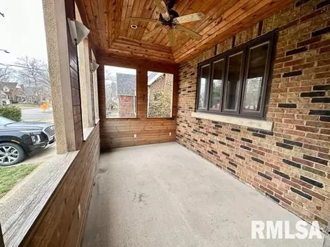 2445 S 7th St, Springfield, IL 62703 photo 5
