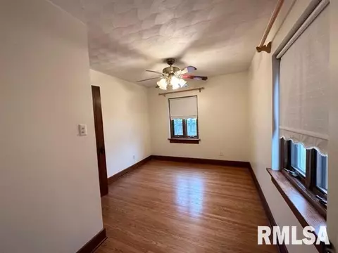 2445 S 7th St, Springfield, IL 62703 photo 14