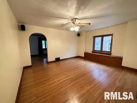 2445 S 7th St, Springfield, IL 62703 photo 10