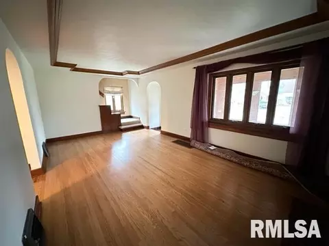 2445 S 7th St, Springfield, IL 62703 photo 6