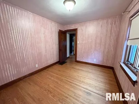 2445 S 7th St, Springfield, IL 62703 photo 16