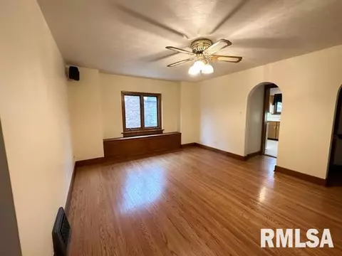 2445 S 7th St, Springfield, IL 62703 photo 9