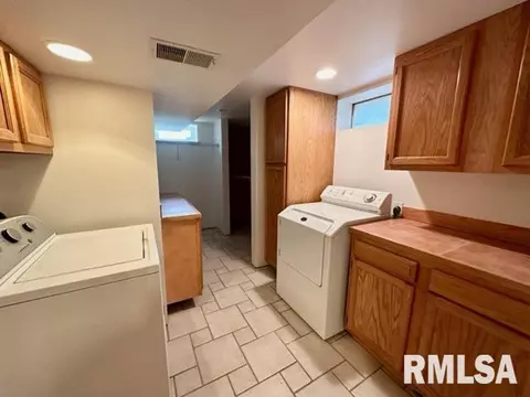 2445 S 7th St, Springfield, IL 62703 photo 27