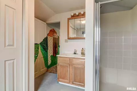 503 S Main St, Athens, IL 62613 photo 21