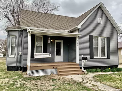 1006 E Lafayette St, Jacksonville, IL 62650