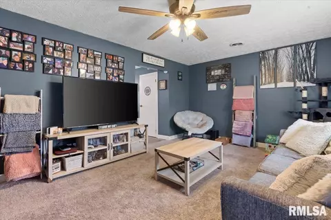 1943 Stonehenge Rd, Springfield, IL 62702 photo 3