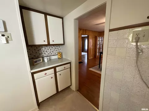604 W Maple Ave N, Springfield, IL 62702 photo 10