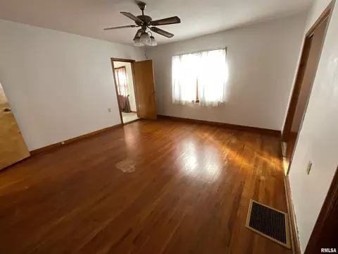 604 W Maple Ave N, Springfield, IL 62702 photo 13