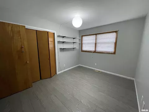 101 Dawn Dr, Springfield, IL 62702 photo 9