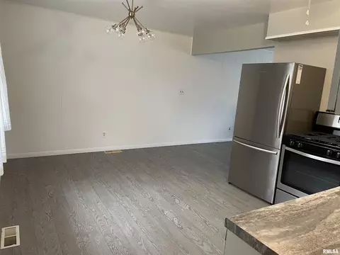 101 Dawn Dr, Springfield, IL 62702 photo 3