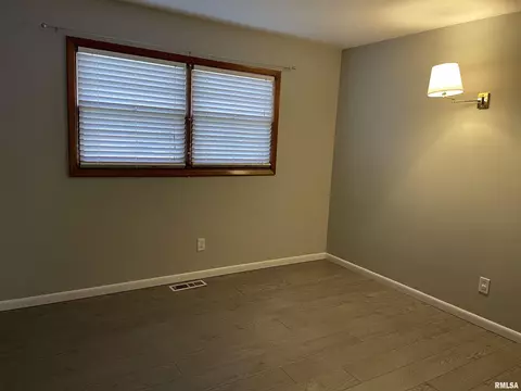 101 Dawn Dr, Springfield, IL 62702 photo 8