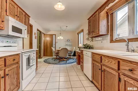 3123 Turning Mill Dr, Springfield, IL 62704 photo 15