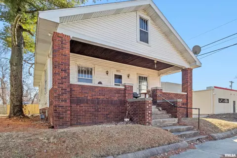 1116 E Cook St, Springfield, IL 62703 photo 1