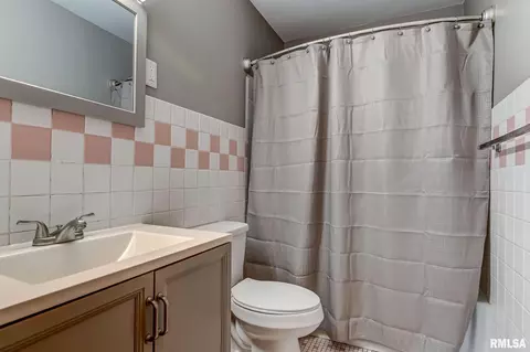 245 Bruns Ln, Springfield, IL 62702 photo 18