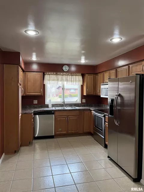45 Marian Ln, Springfield, IL 62704 photo 5