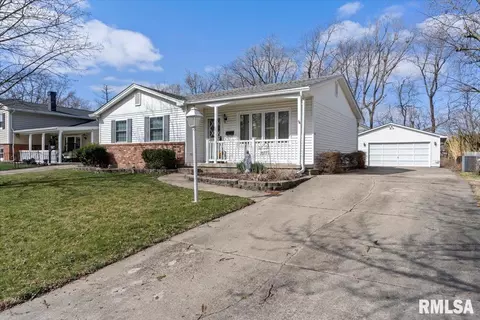 2077 Henley Rd, Springfield, IL 62702 photo 1