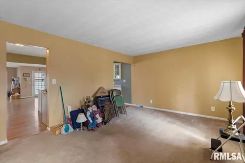 2077 Henley Rd, Springfield, IL 62702 photo 17