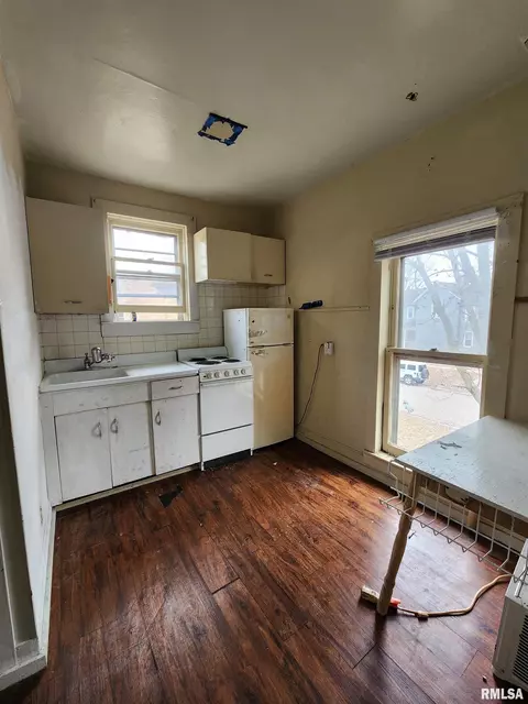 609 W Capitol Ave, Springfield, IL 62704 photo 12