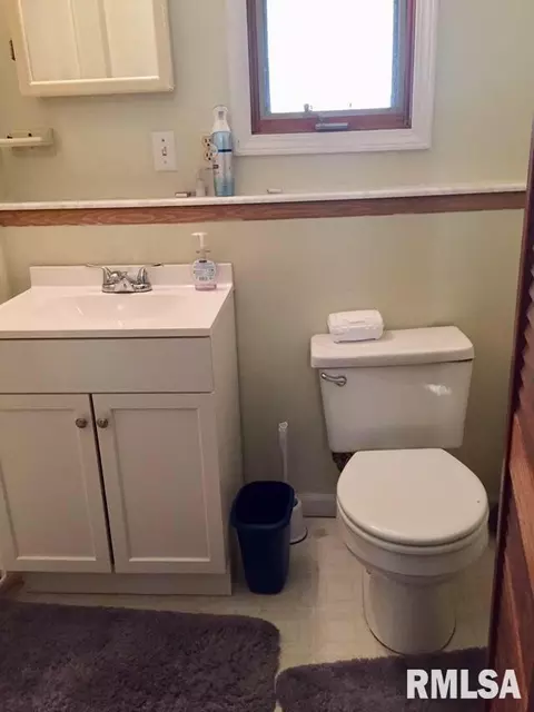 609 W Capitol Ave, Springfield, IL 62704 photo 5