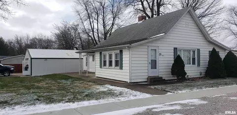 500 W Main St, Mechanicsburg, IL 62545