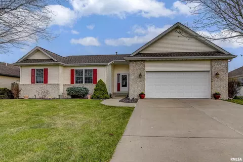 5401 Manhattan Dr, Springfield, IL 62711