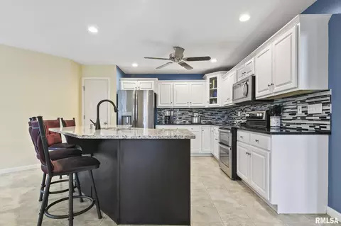 5401 Manhattan Dr, Springfield, IL 62711 photo 15
