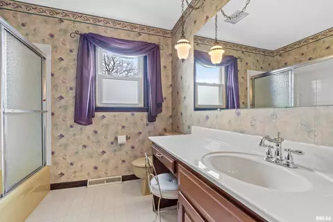 225 Saxon Dr, Springfield, IL 62704 photo 16