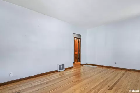3108 S 5th St, Springfield, IL 62703 photo 9