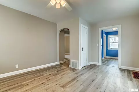 3228 S 5th St, Springfield, IL 62703 photo 5