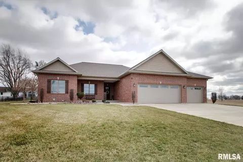 1509 S 38th St, Quincy, IL 62305