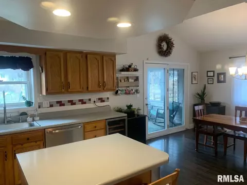 2320 Makemie Ave, Springfield, IL 62704 photo 5