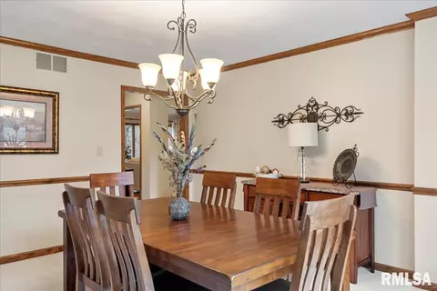 3701 W Bluffs Rd, Springfield, IL 62711 photo 28