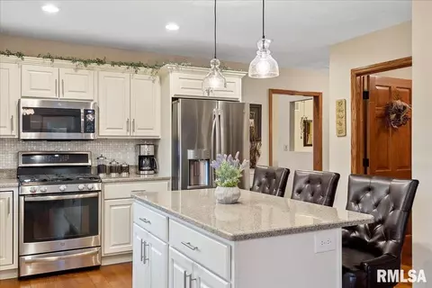 3701 W Bluffs Rd, Springfield, IL 62711 photo 21