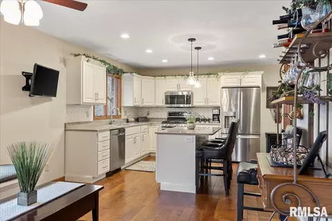 3701 W Bluffs Rd, Springfield, IL 62711 photo 19